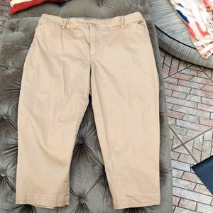 Gloria Vanderbilt crop pants size 12